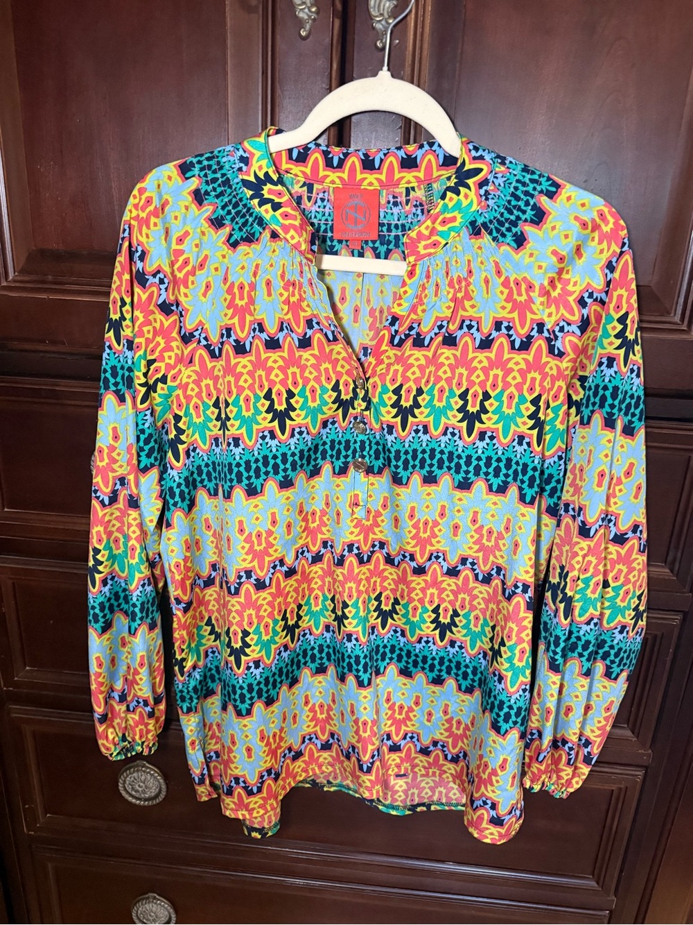 Tracy Negoshian XS top
